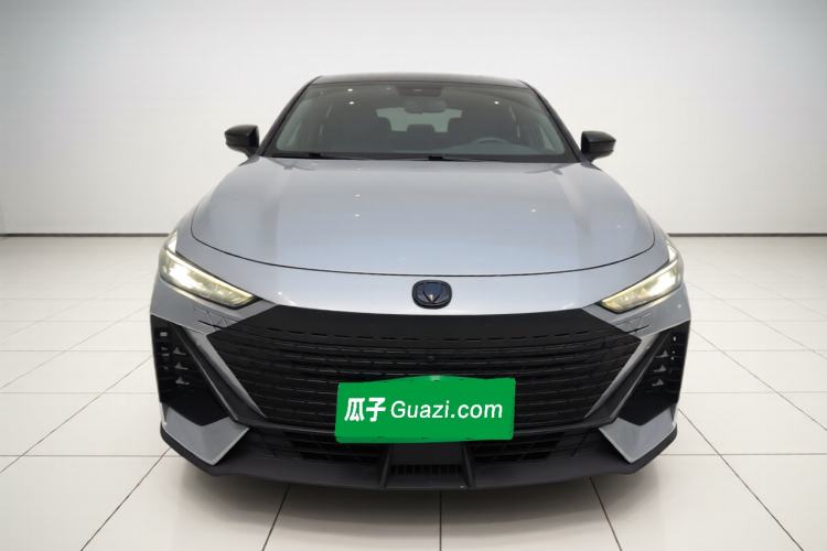 Used CHANGAN UNI-V 2022 1.5T Prestige Version Front