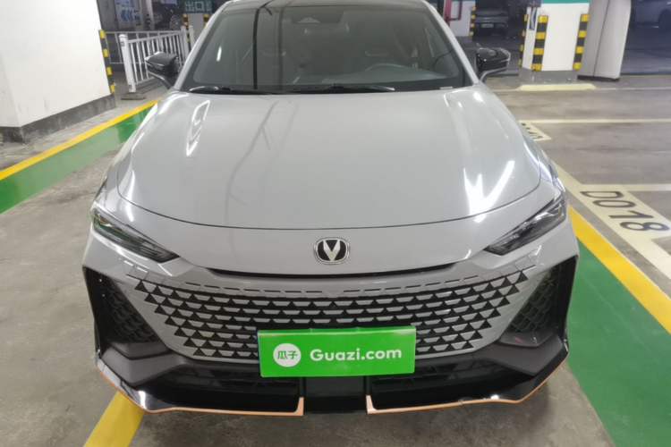 Used CHANGAN UNI-V 2022 2.0T Leading-Speed Edition Front