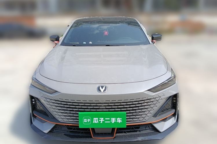 Used CHANGAN UNI-V 2022 1.5T Sport Edition Front
