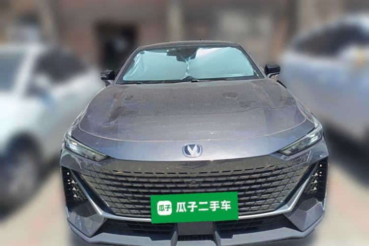 Used CHANGAN UNI-V 2022 1.5T Prestige Version Front
