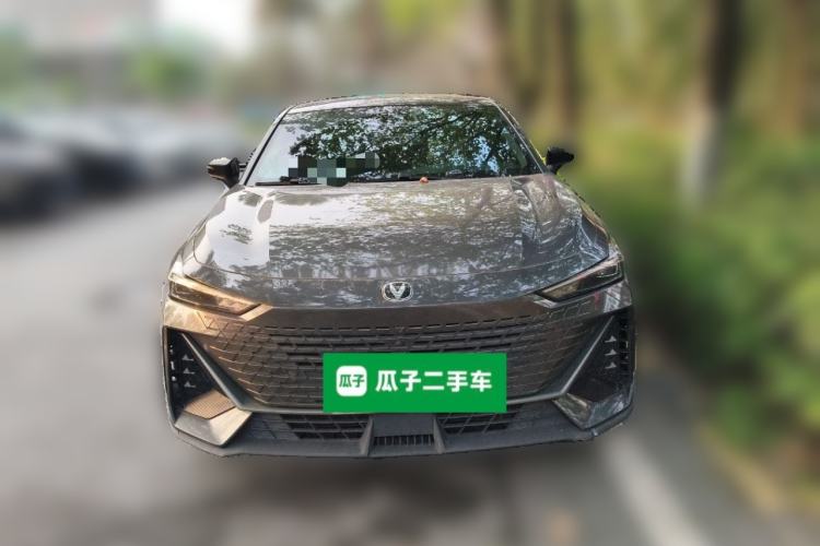 Used CHANGAN UNI-V 2022 1.5T Prestige Version Front