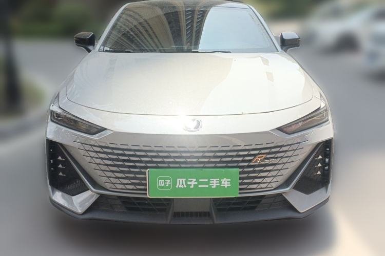 Used CHANGAN UNI-V 2022 1.5T Prestige Version Front