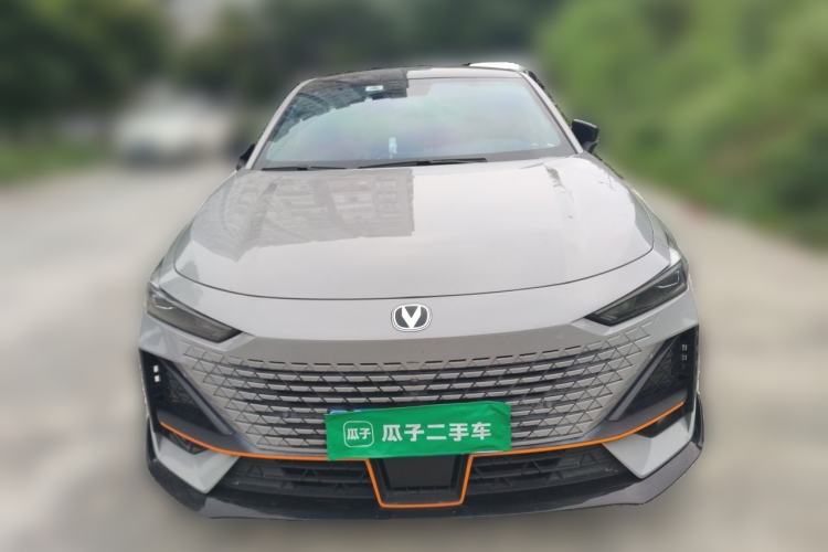 Used CHANGAN UNI-V 2022 1.5T Sport Edition Front