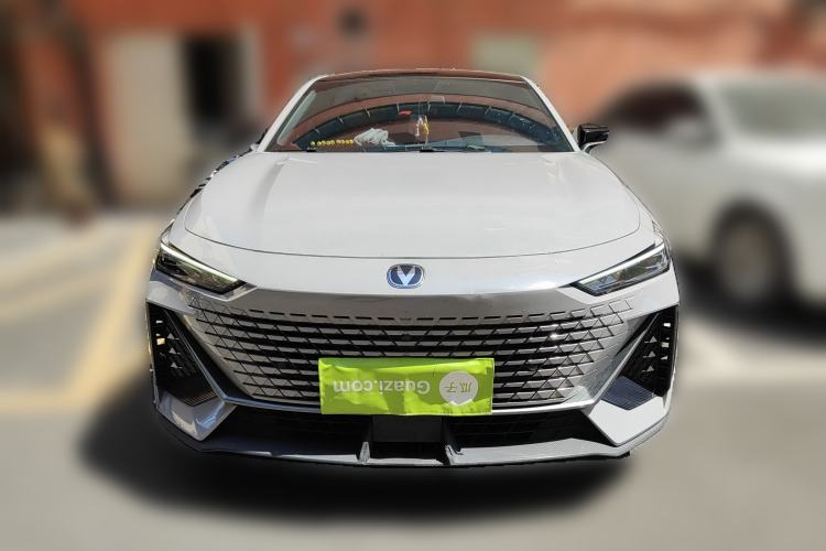 Used CHANGAN UNI-V 2022 1.5T Prestige Version Front