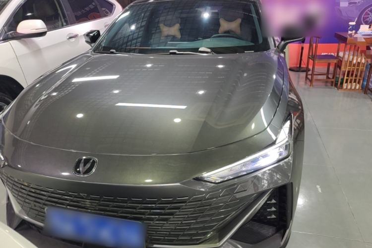Used CHANGAN UNI-V 2022 1.5T Prestige Version Front