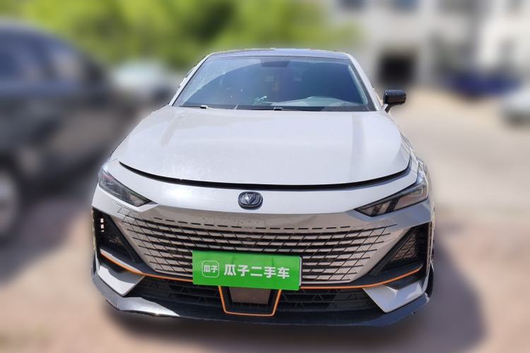 Used CHANGAN UNI-V 2022 1.5T Sport Edition Front