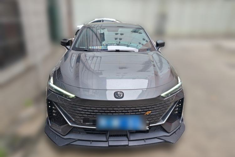 Used CHANGAN UNI-V 2022 1.5T Prestige Version Front