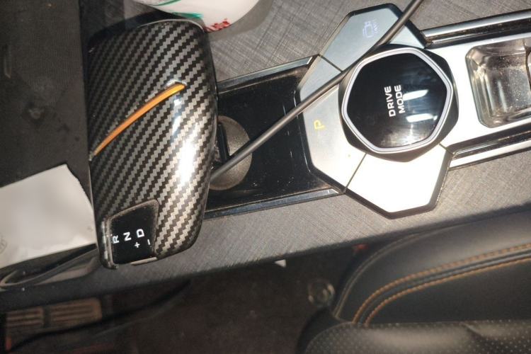 Used CHANGAN UNI-V 2022 1.5T Sport Edition Gear Lever