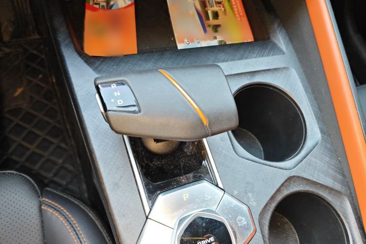Used CHANGAN UNI-V 2022 1.5T Prestige Version Gear Lever