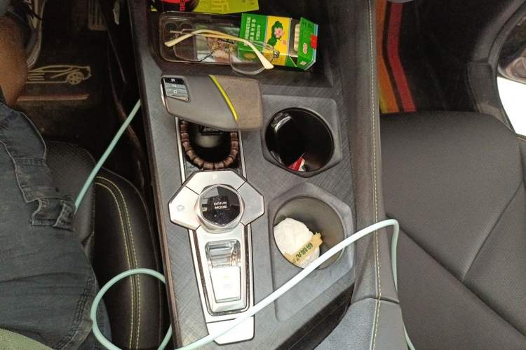 Used CHANGAN UNI-V 2022 1.5T Sport Edition Gear Lever