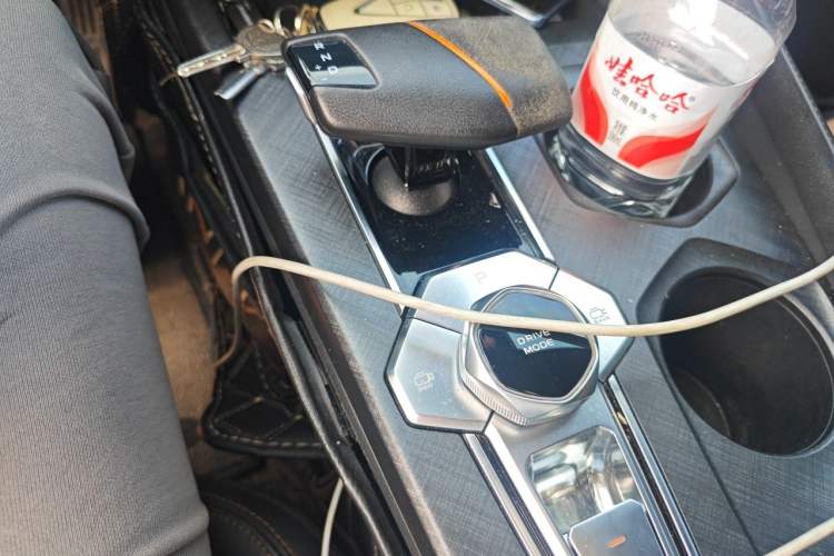 Used CHANGAN UNI-V 2022 1.5T Sport Edition Gear Lever