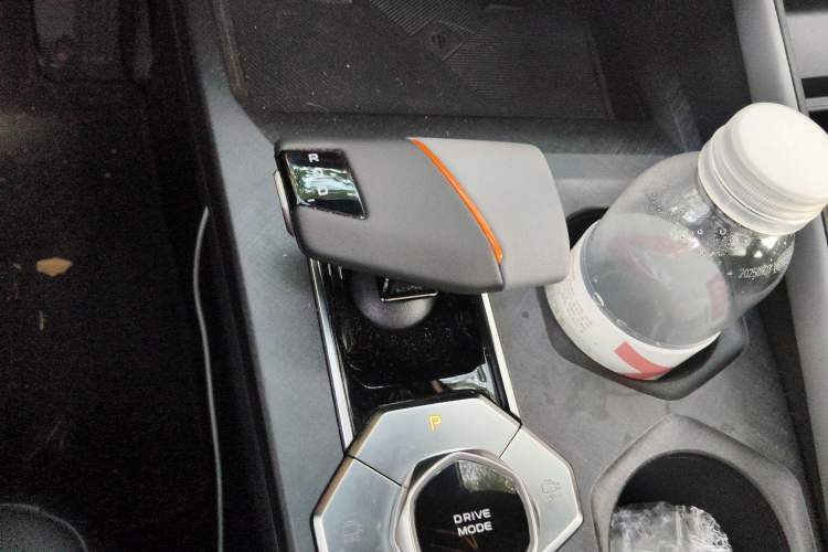 Used CHANGAN UNI-V 2022 1.5T Prestige Version Gear Lever