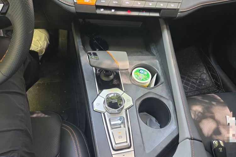 Used CHANGAN UNI-V 2022 1.5T Prestige Version Gear Lever