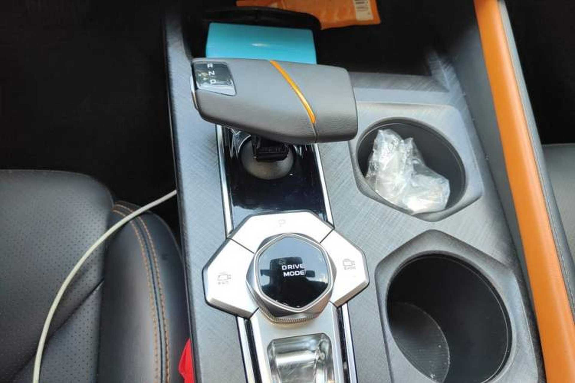 Used CHANGAN UNI-V 2022 1.5T Prestige Version Gear Lever