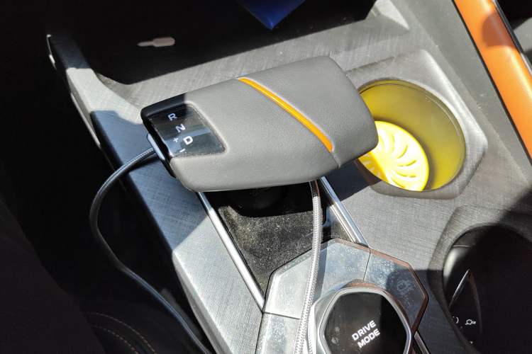 Used CHANGAN UNI-V 2022 1.5T Prestige Version Gear Lever
