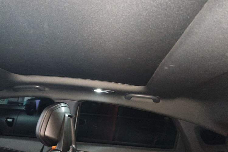 Used CHANGAN UNI-V 2022 1.5T Sport Edition Headliner