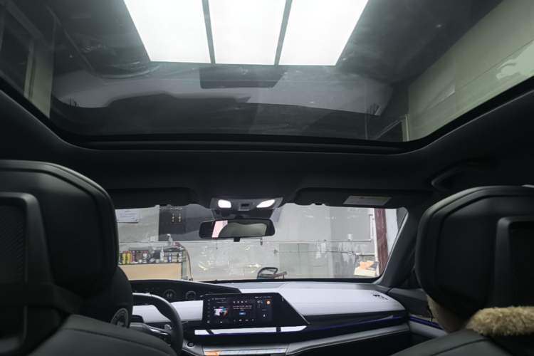 Used CHANGAN UNI-V 2022 1.5T Prestige Version Headliner