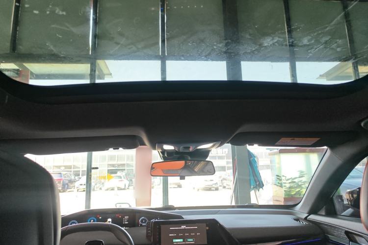 Used CHANGAN UNI-V 2022 1.5T Prestige Version Headliner