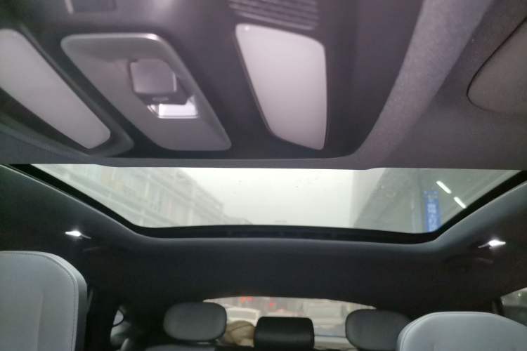 Used CHANGAN UNI-V 2022 1.5T Prestige Version Headliner