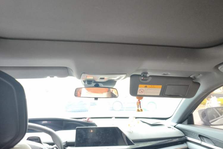 Used CHANGAN UNI-V 2022 1.5T Prestige Version Headliner