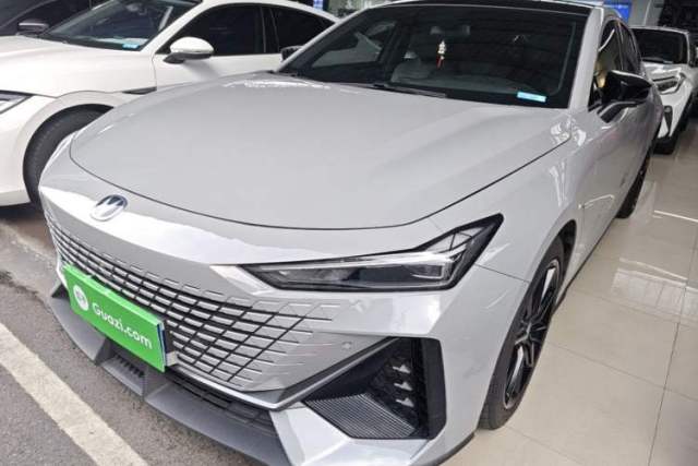 CHANGAN UNI-V 2022 1.5T Prestige Version usado