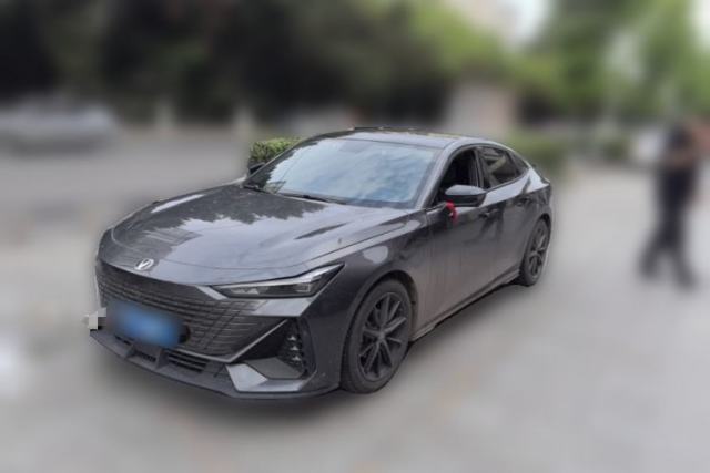 Used CHANGAN UNI-V 2022 1.5T Prestige Version