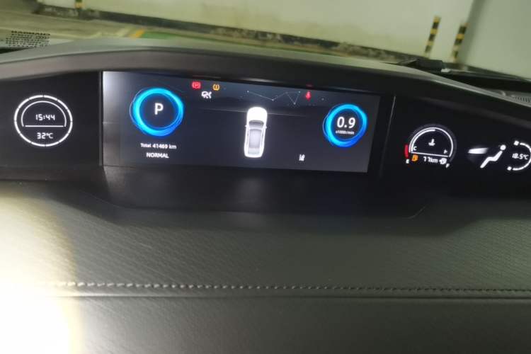 Used CHANGAN UNI-V 2022 2.0T Leading-Speed Edition Instrument Cluster