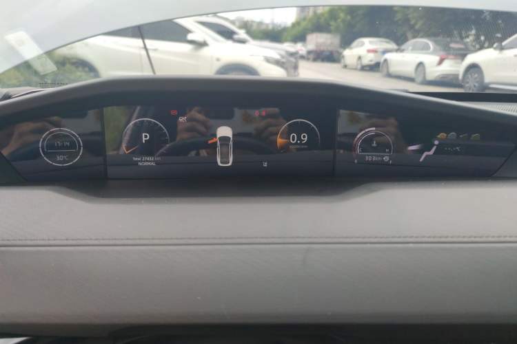 Used CHANGAN UNI-V 2022 1.5T Sport Edition Instrument Cluster