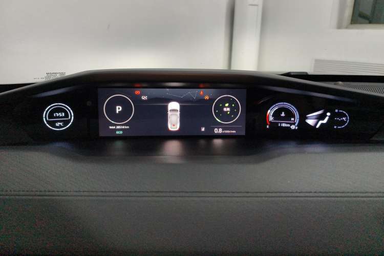Used CHANGAN UNI-V 2022 1.5T Prestige Version Instrument Cluster