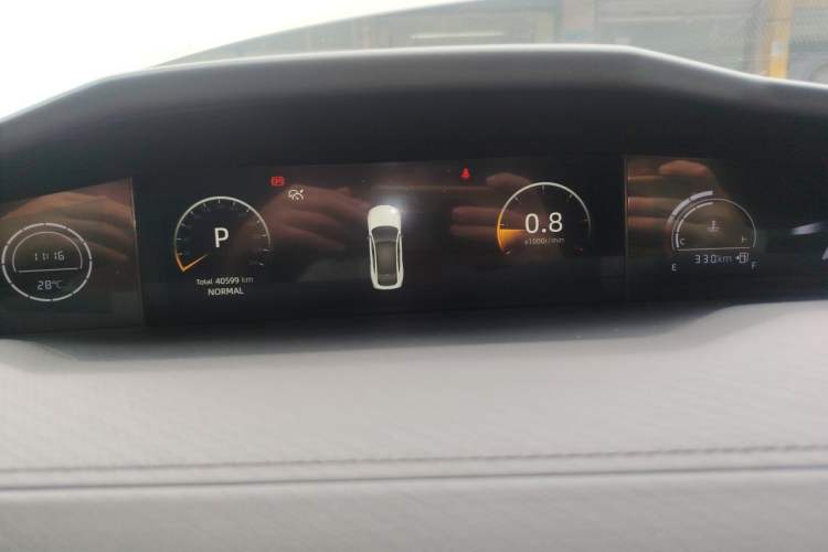 Used CHANGAN UNI-V 2022 1.5T Prestige Version Instrument Cluster