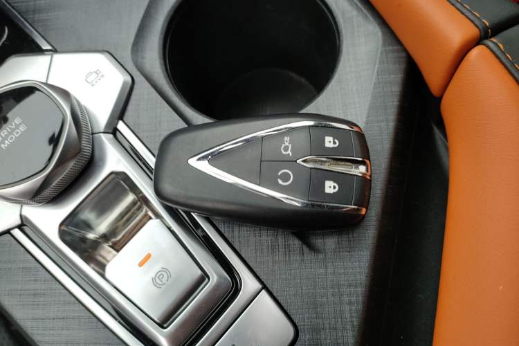 Used CHANGAN UNI-V 2022 1.5T Prestige Version Interior 1
