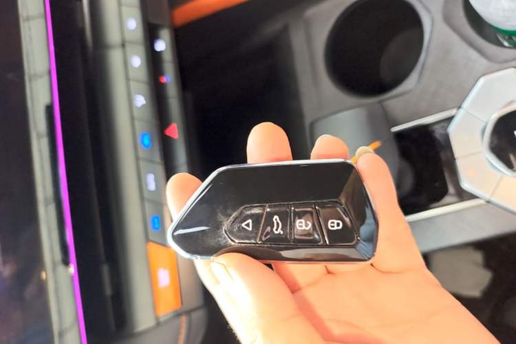 Used CHANGAN UNI-V 2022 1.5T Smart Navigation Version Interior 1