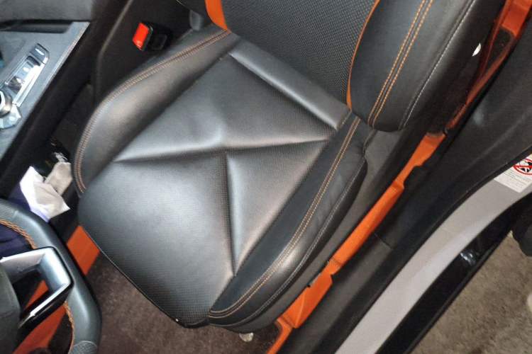 Used CHANGAN UNI-V 2022 1.5T Sport Edition Interior 3
