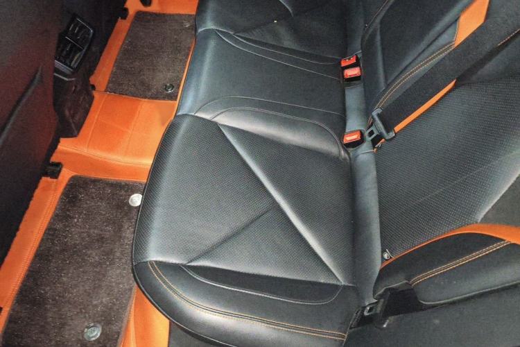 Used CHANGAN UNI-V 2022 1.5T Sport Edition Interior 4