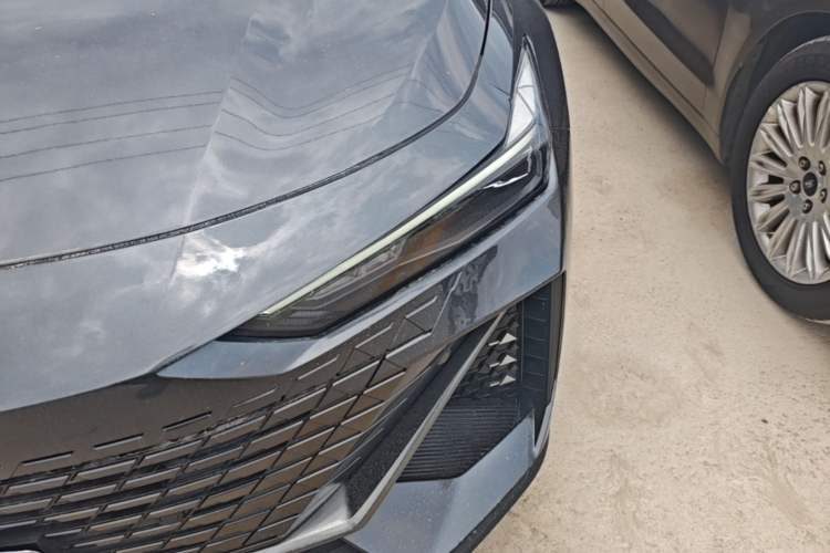 Used CHANGAN UNI-V 2022 1.5T Prestige Version Left Front Headlight