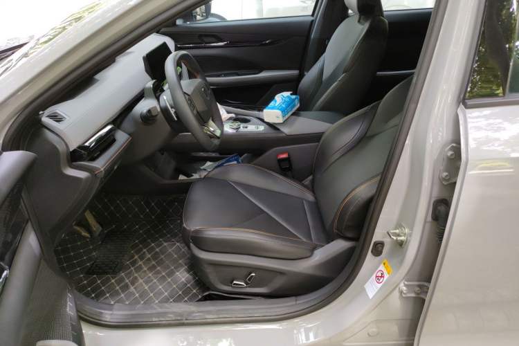 Used CHANGAN UNI-V 2022 1.5T Prestige Version Left Front Seat
