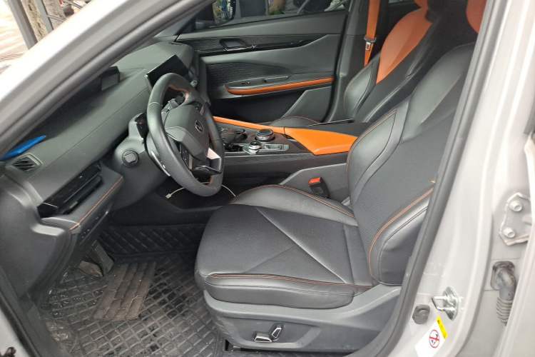 Used CHANGAN UNI-V 2022 1.5T Prestige Version Left Front Seat