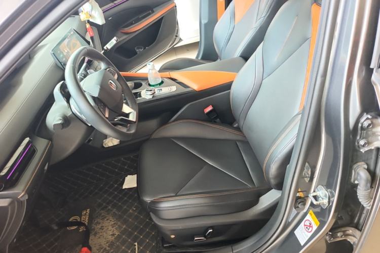 Used CHANGAN UNI-V 2022 1.5T Smart Navigation Version Left Front Seat