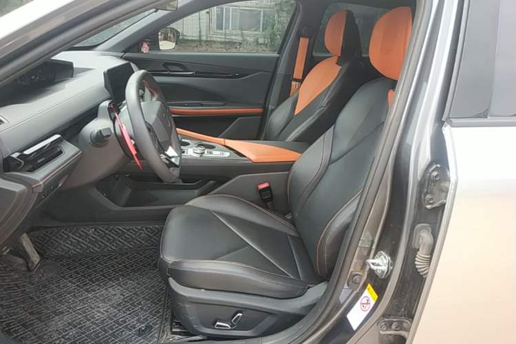 Used CHANGAN UNI-V 2022 1.5T Prestige Version Left Front Seat