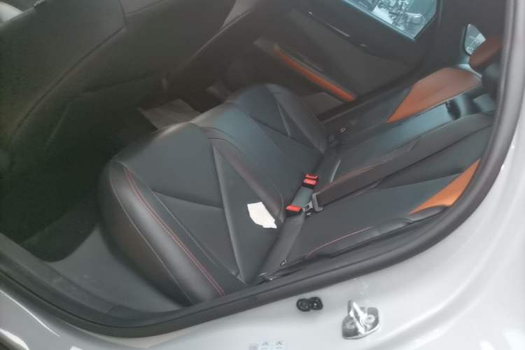 Used CHANGAN UNI-V 2022 1.5T Smart Navigation Version Left Rear Seat