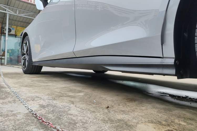 Used CHANGAN UNI-V 2022 1.5T Prestige Version Left Side Sill