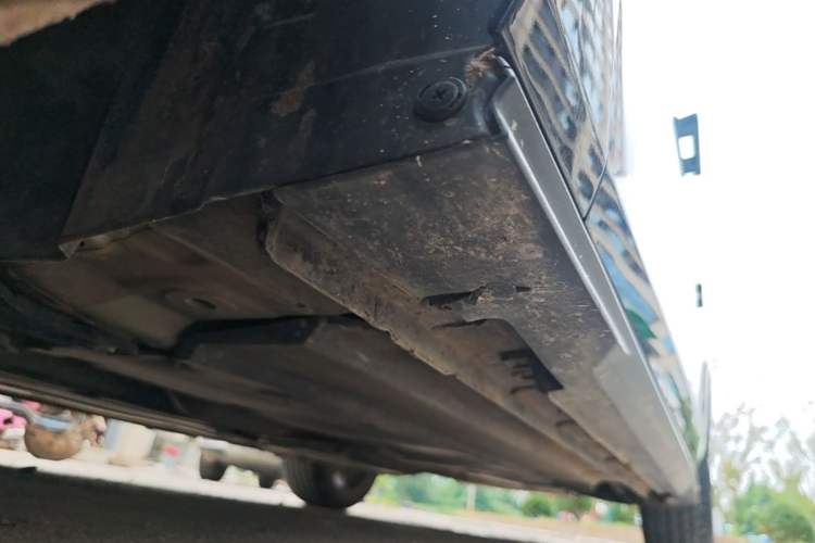 Used CHANGAN UNI-V 2022 1.5T Prestige Version Left Side Sill