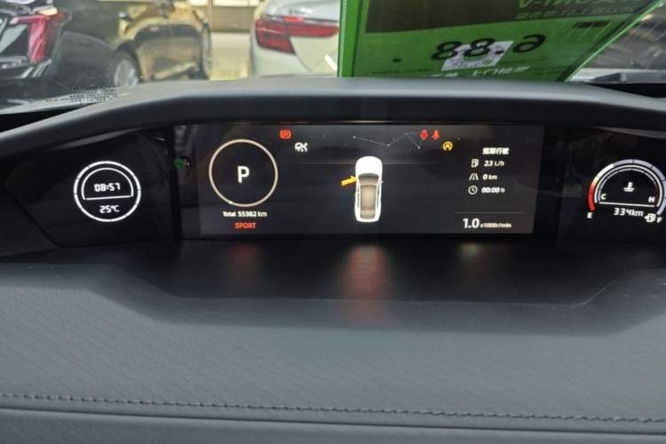 Used CHANGAN UNI-V 2022 1.5T Prestige Version Odometer Close Up