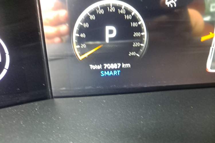 Used CHANGAN UNI-V 2022 1.5T Prestige Version Odometer Close Up