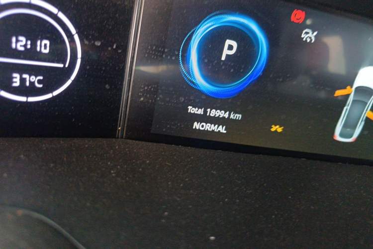 Used CHANGAN UNI-V 2022 1.5T Prestige Version Odometer Close Up