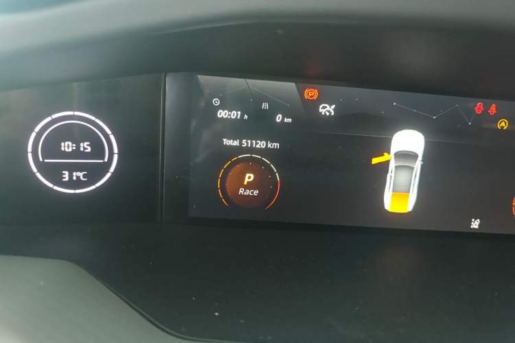 Used CHANGAN UNI-V 2022 1.5T Smart Navigation Version Odometer Close Up