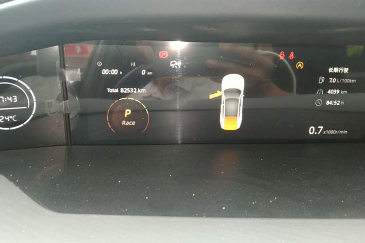 Used CHANGAN UNI-V 2022 1.5T Prestige Version Odometer Close Up