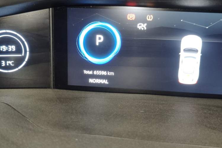 Used CHANGAN UNI-V 2022 1.5T Prestige Version Odometer Close Up