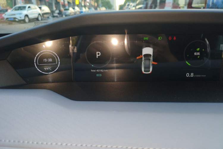 Used CHANGAN UNI-V 2022 1.5T Prestige Version Odometer Close Up