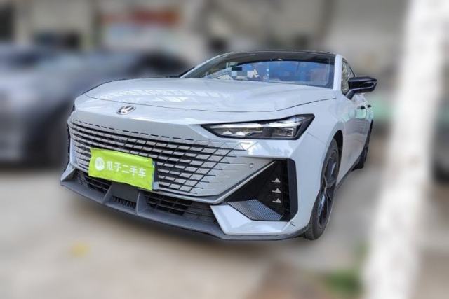 Used CHANGAN UNI-V 2022 1.5T Prestige Version